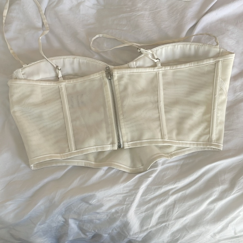 Oh Polly Please Me Underwire Corset Top in White - Picture 5 of 8